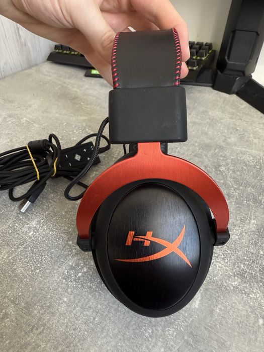 Ігрові навушники HyperX Cloud II Black/Red  Ігрові навушники HyperX Cloud II Black/Red (KHX-HSCP-RD/4P5M0AA) новые