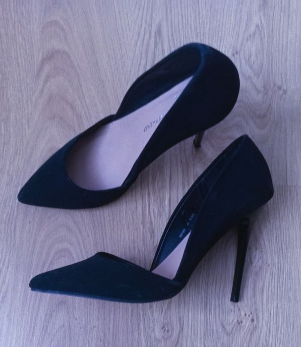 Продам класичні туфлі