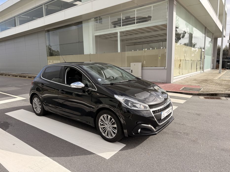 Peugeot 208 1.2 Allure 2019