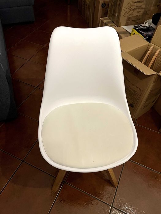 Conjunto Mesa + Cadeiras AGERBY JYSK