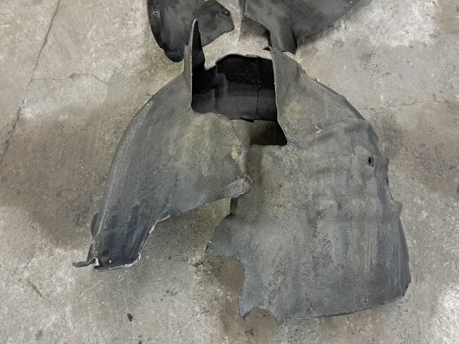 Nadkole AUDI A4 B8  prawy przód prawe przednie lewy lewe