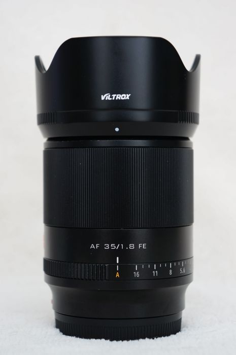 Viltrox 35mm f1,8 sony fe чудовий стан!
