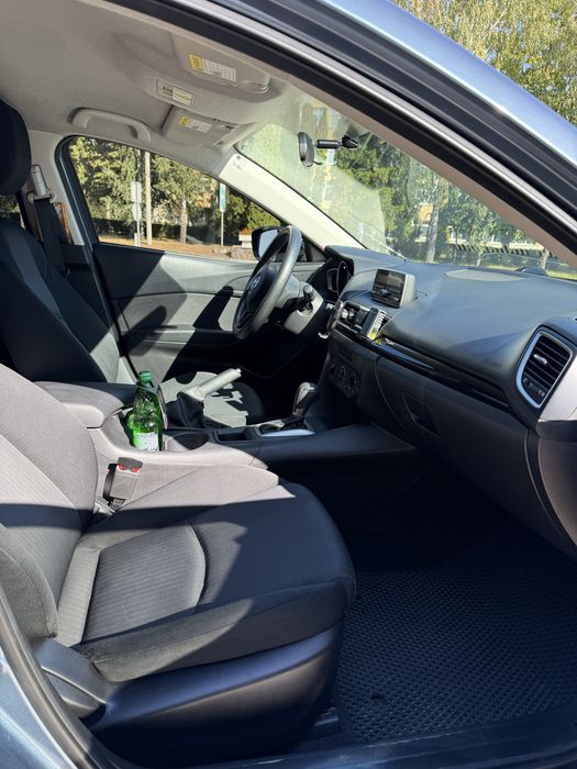 Продам Mazda 3 2015