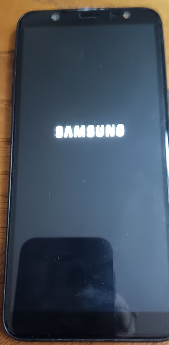 Telemóvel Samsung Galaxy A6 +