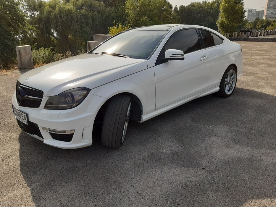 Мерседес С-250 W204.