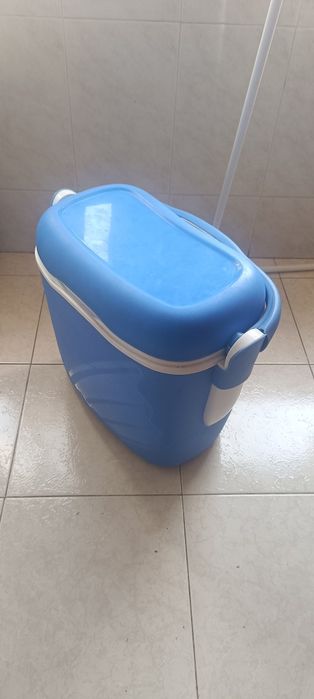 Geleira portátil da curver 32 lts