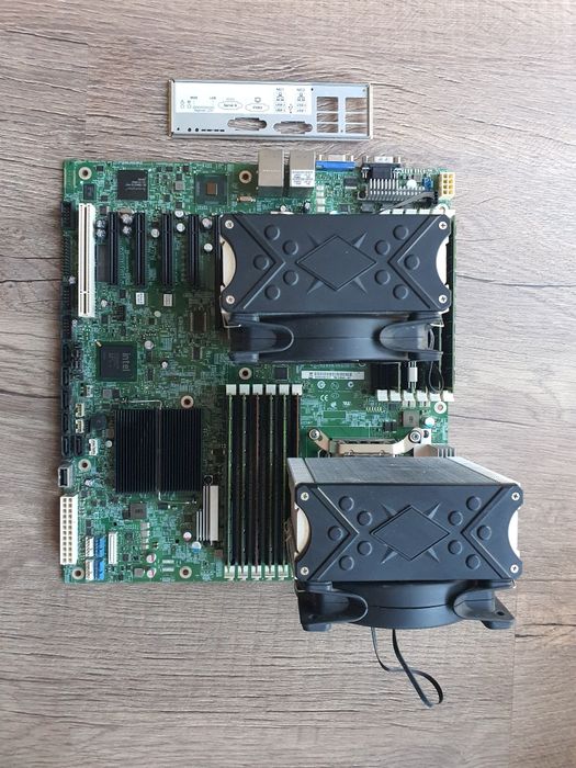 Серверна материнська плата + 2× Intel Xeon X5675 + 64 GB RAM