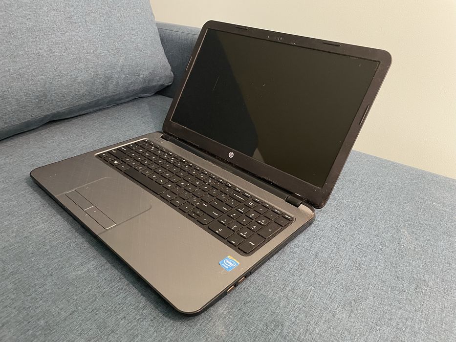 Laptop HP 15-r104nw