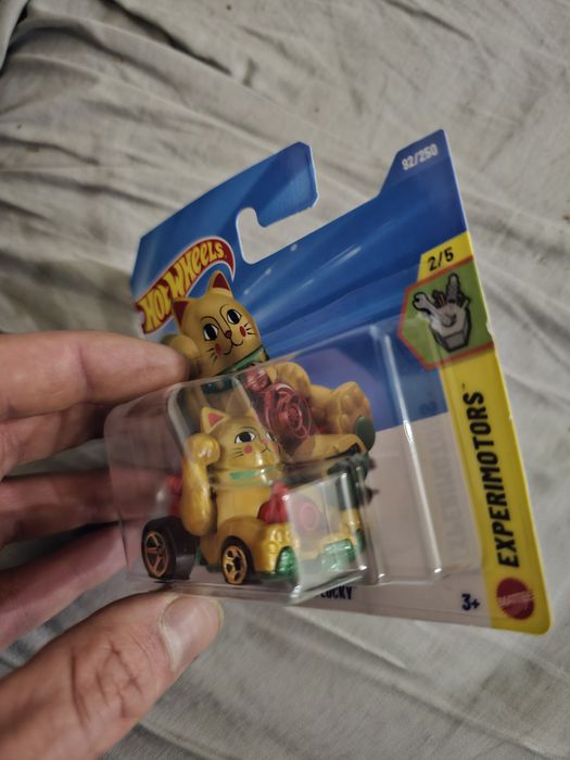 Hot wheels lucky feline