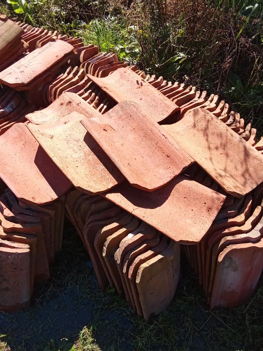 Dachówka ceramiczna z rozbiórki