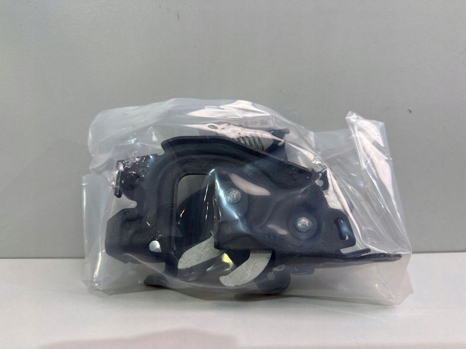 Замок маски BMW X3 G01 7347409