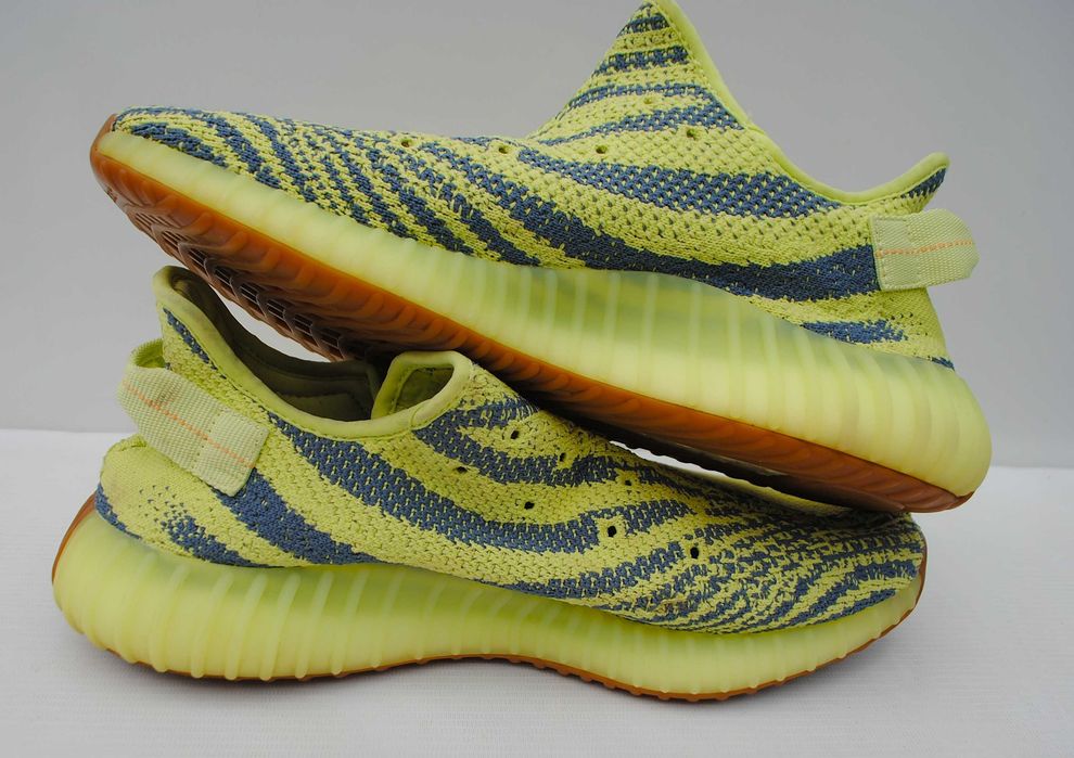 Adidas Yeezy Boost 350 V2 Semi Frozen Yellow