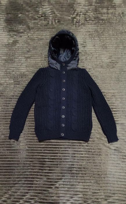 Кофта вязаная куртка benneton 8-9  лет