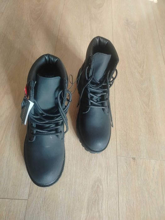 Nowe buty za kostkę trekkingowe 45 new yorker wiązane jesienne zimowe