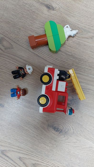 Lego duplo wóz strażacki zestaw 10901