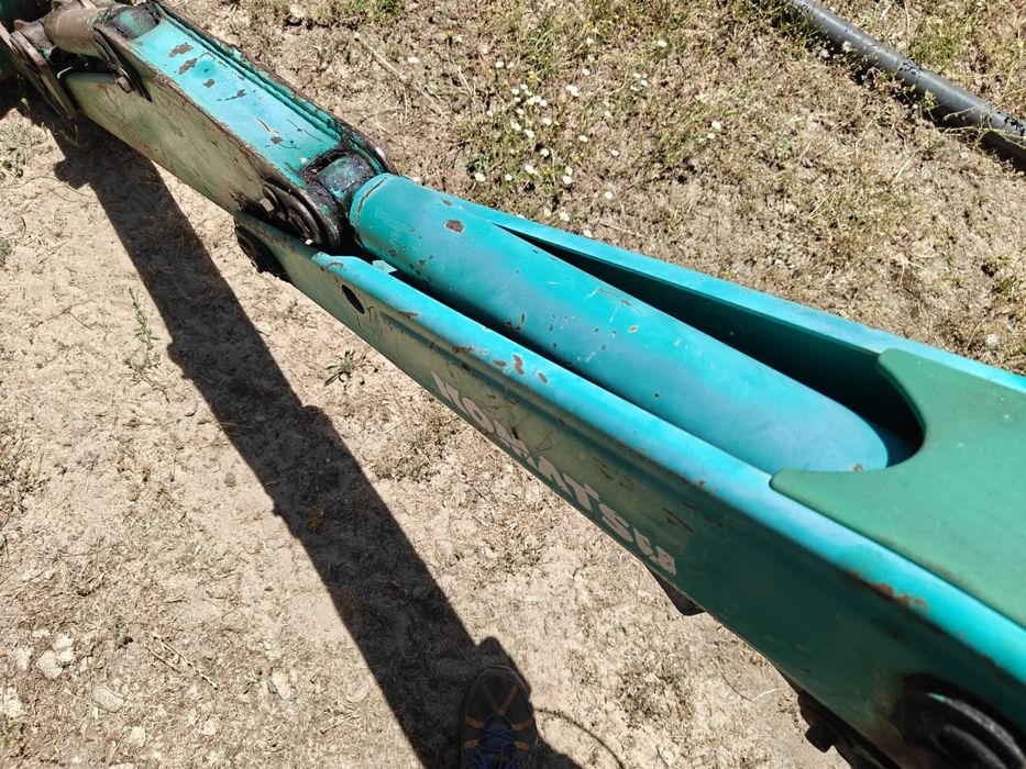 Mini giratória Komatsu profissional raio 0 motor yanmar