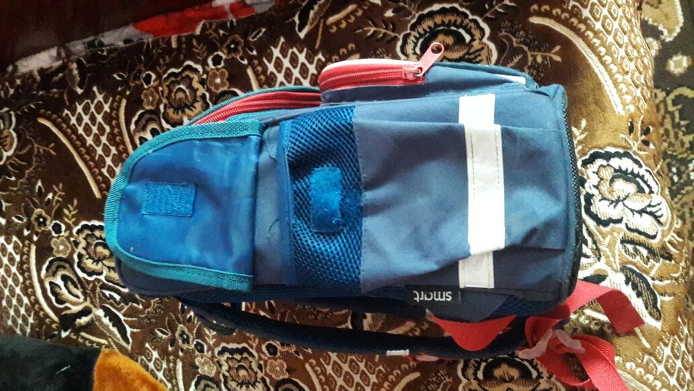 Рюкзак школьный в отличном состоянии.