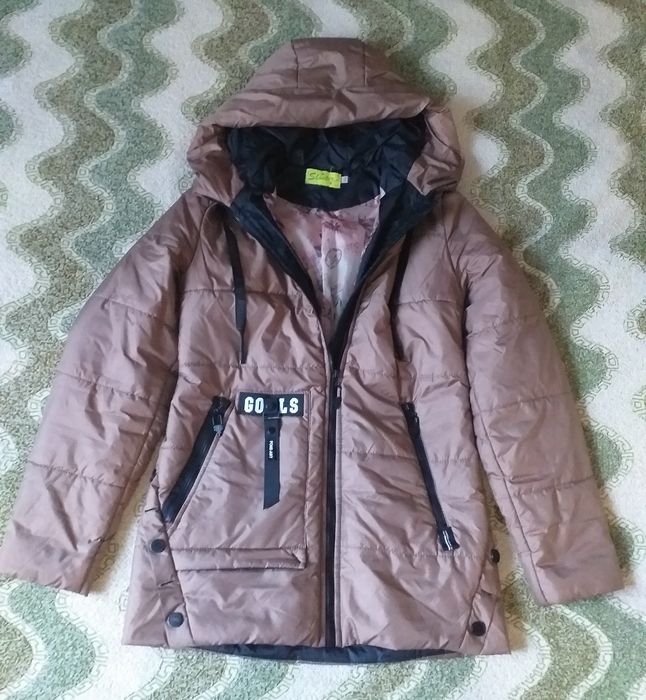 Жіноча куртка осінь/весна, розмір М
