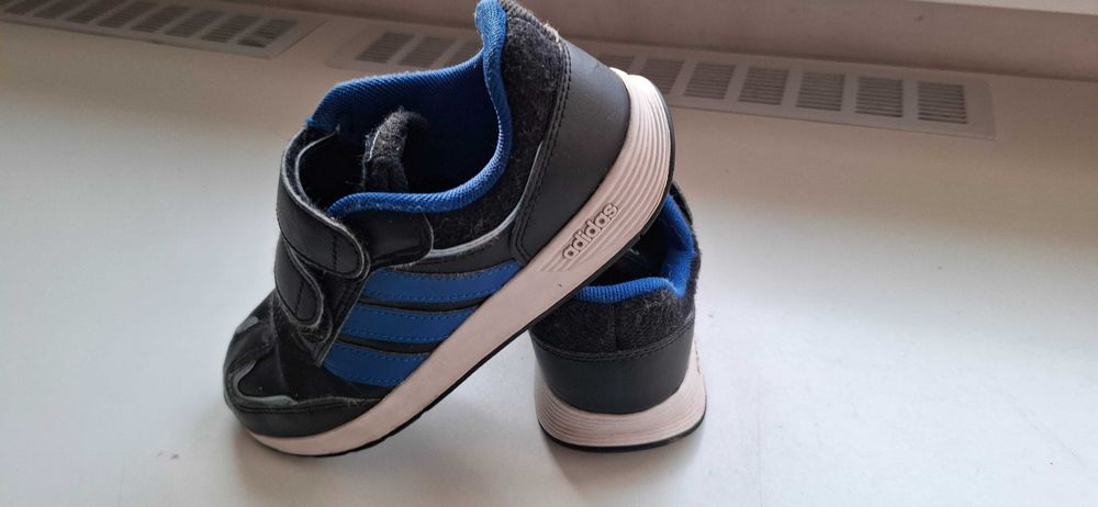 Buty niebieski adidas