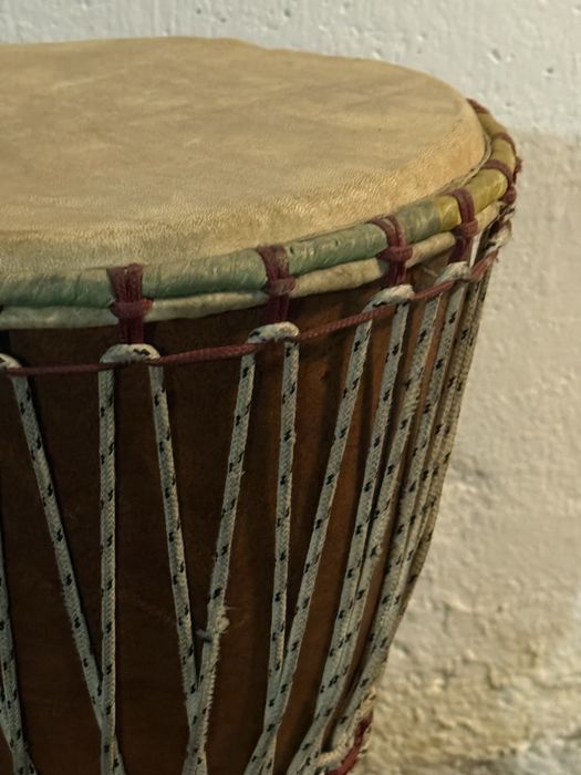 Tambor Africano Artesanal de Cabo Verde – Feito à Mão