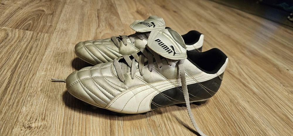 Korki męskie PUMA rozmiar 43 wkładka 28cm używane