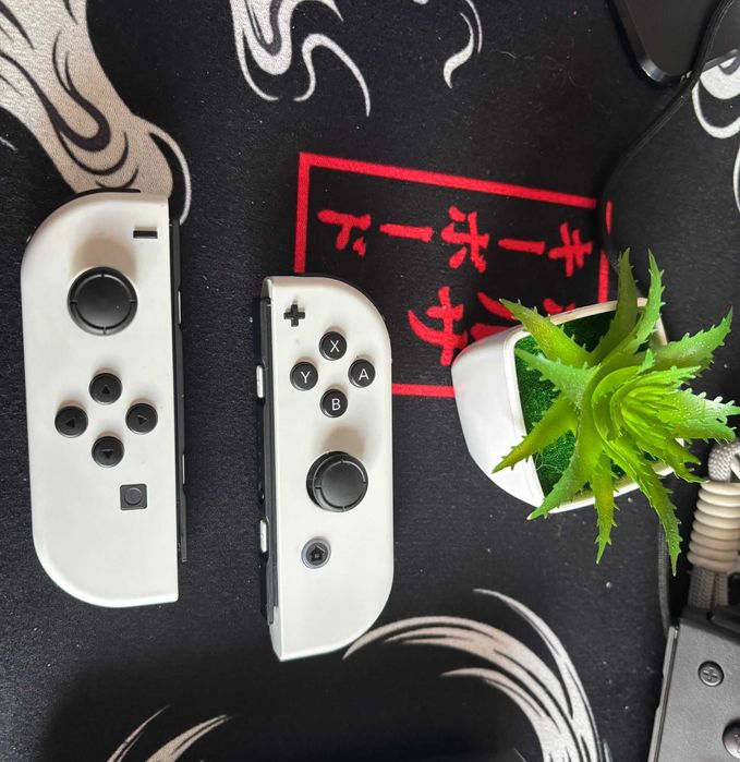 Joy-Con Nintendo Switch Branco Original – Excelente Estado