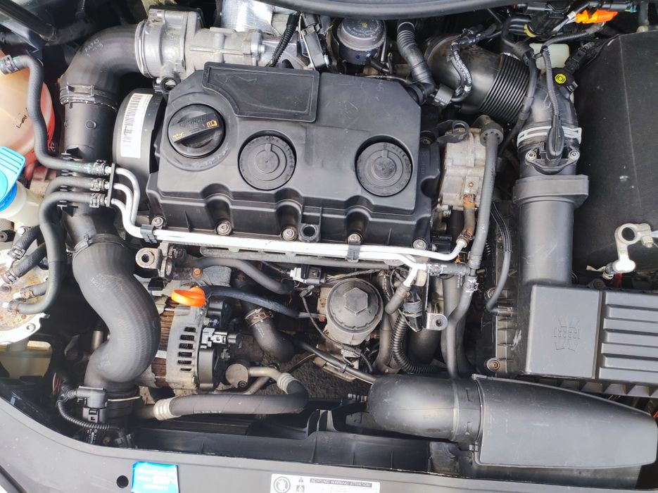 Двигун vw golf  5 caddy  1.9 tdi bls