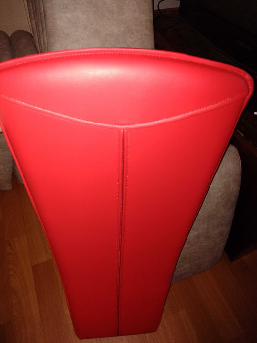 Перетяжка стульев и кресел. Пошив чехлов для матрасов садовой мебели.