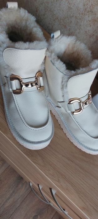 Шкіряні угги ботинки зимові Lonza