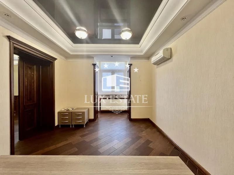 Продажа помещения офис 215 м2, м Конституции, пер Лопатинский, Харьков