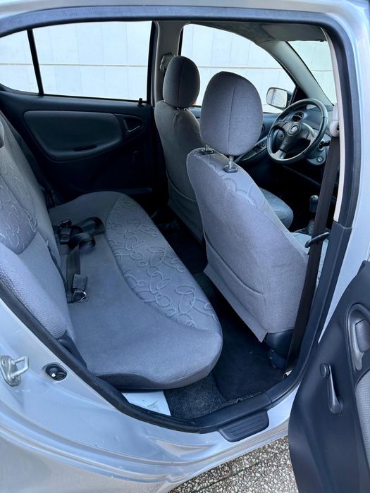 Toyota Yaria 1.0 VVT-i AC