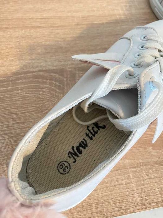 Buty białe trampki tenisówki z uszami królika pomponem ogonkiem 39