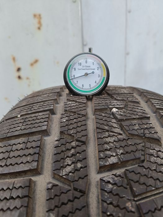 Komplet opon zimowych 235/50/18 rok23