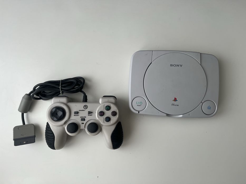 Konsola PS1 + Pad (uszkodzone) | PlayStatnion PsOne PSX