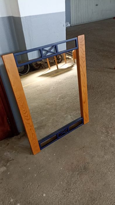 Mesinha de entrada com espelho