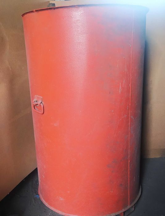 Бочка металева для зберігання пального