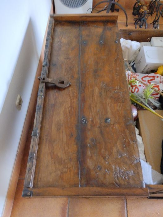 Venda de Baú Mesa de Sala