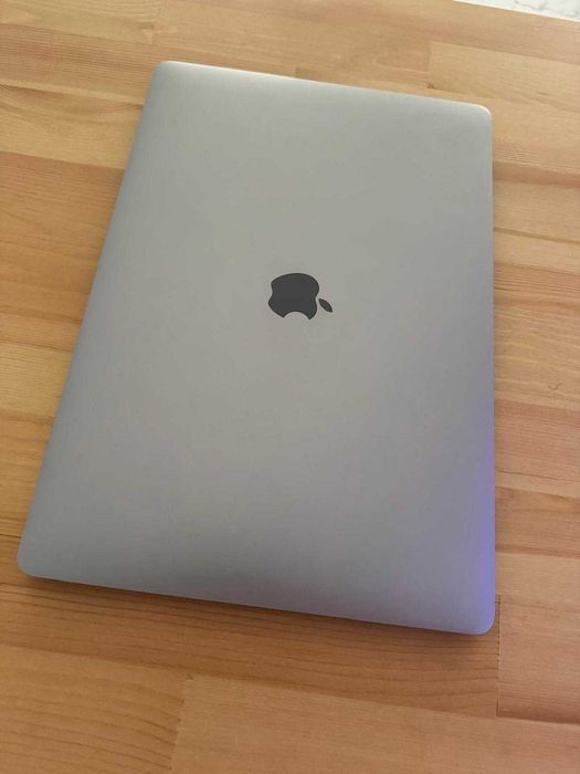 MacBook Pro 15” 2016 i7 • 16GB • SSD 2TB • Radeon • Impecável