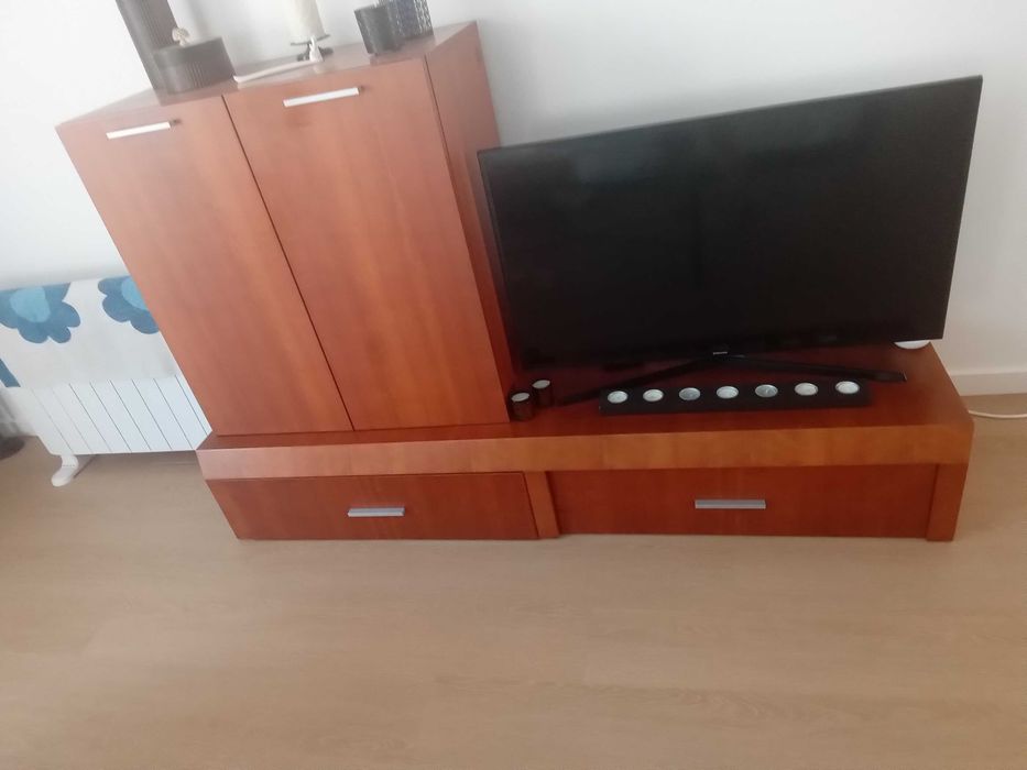 Móvel TV com 2 gavetões - sala  (origem: Antarte - cerejeira)