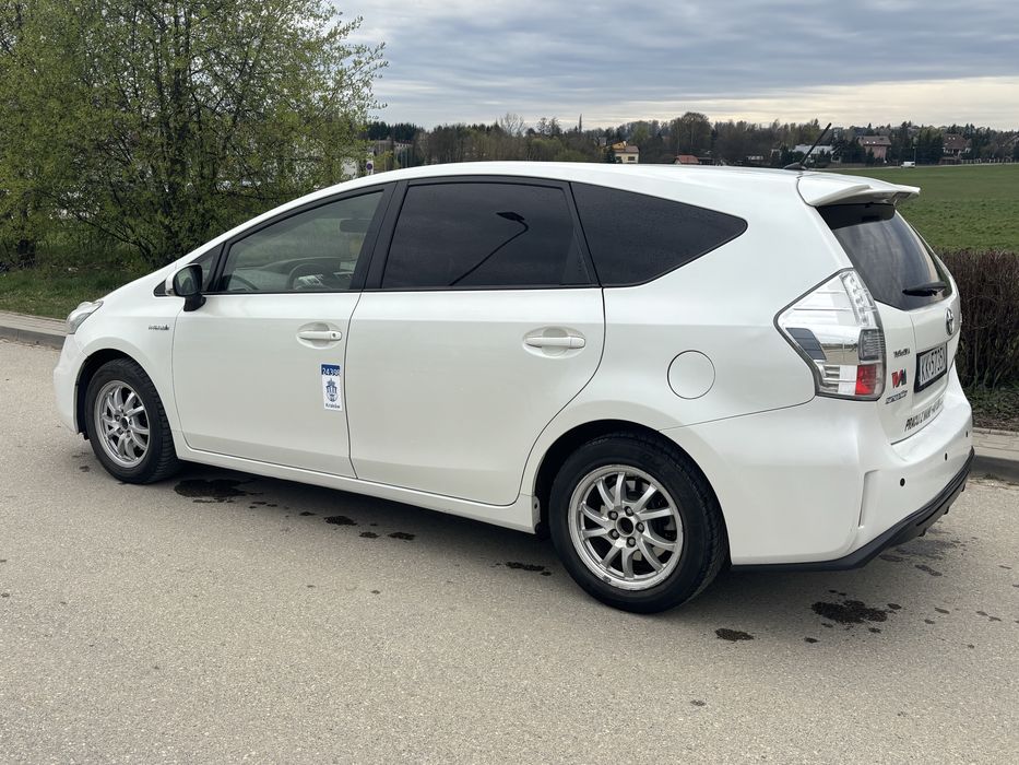 Toyota prius plus