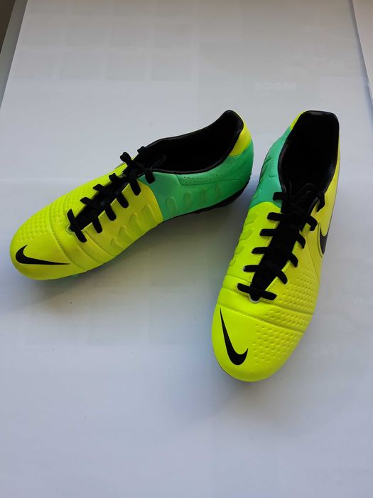 Chuteiras Futebol Nike Tiempo Nat LTR FG - para o n.º 39