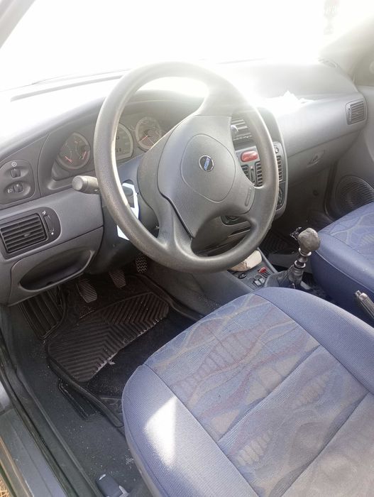 Fiat Palio Weekend para peças