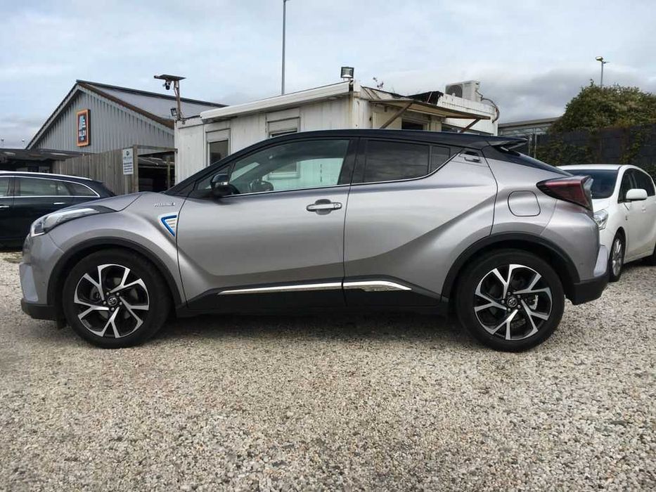 Бампер TOYOTA CH-R X10 запчастини розборка шрот Тойота цн-р х10