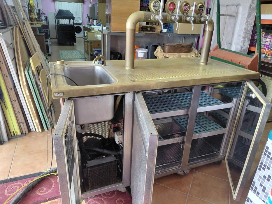 Balcão tiradora cerveja em latão