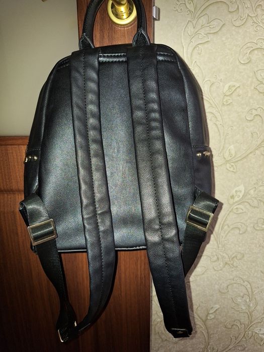 Жіночий    рюкзак TRUSSARDI
