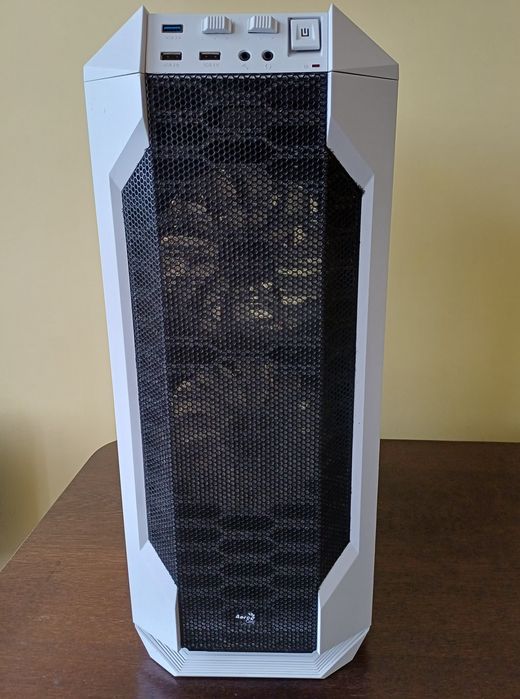 Obudowa aerocool LS-5200