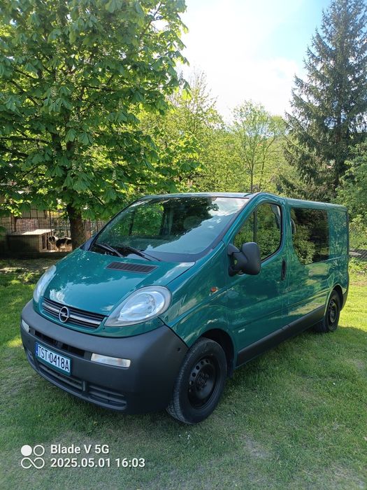 Opel Vivaro 1.9 (żandarmeria)