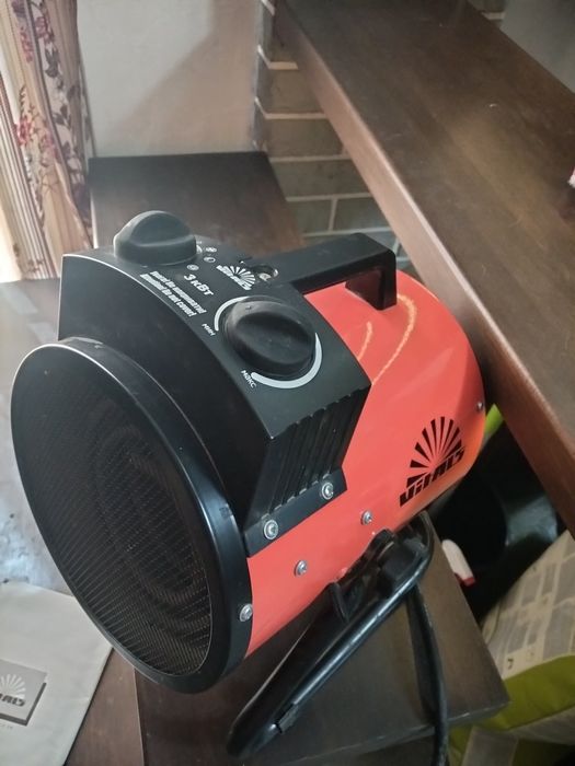 Продам тепло вентелятор 3 квт