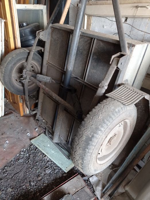 Продам автомобильный прицеп