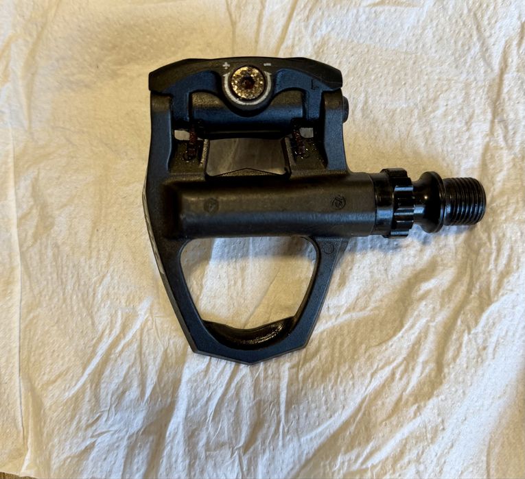 Pedais Carbono EXUSTAR E-PR2CK-3